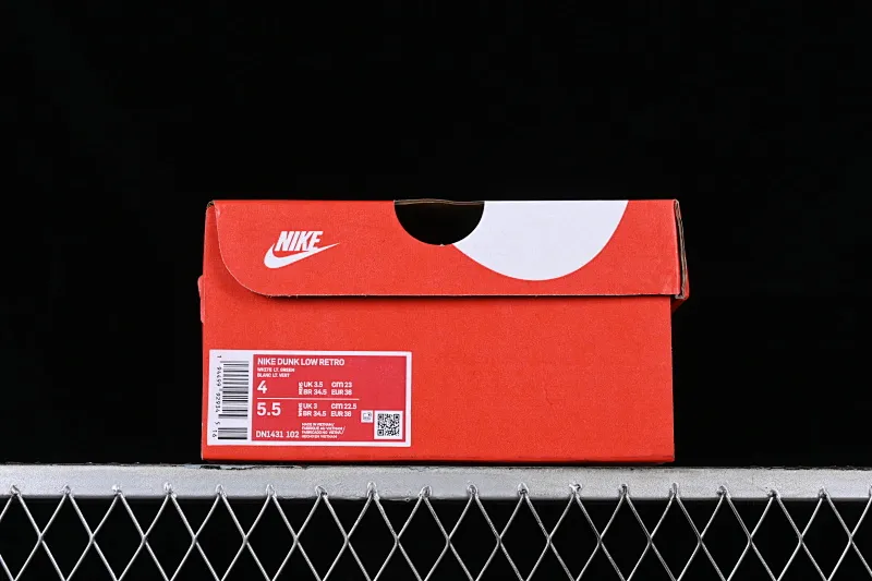 All categories Nk SB Dunk series Nk SB Dunk Low low-top sneakers Nk Dunk Low "Next Nature" refreshing green milk green SB strap low-top casual sneakers D1431-102